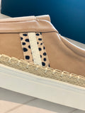Marcus Sneakers - Camel - Olive & Sage Boutique